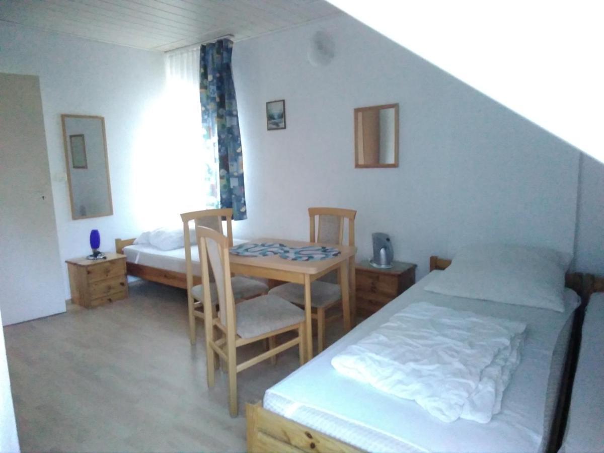 Dom Pod Sosnami Bed & Breakfast Mielno  Luaran gambar